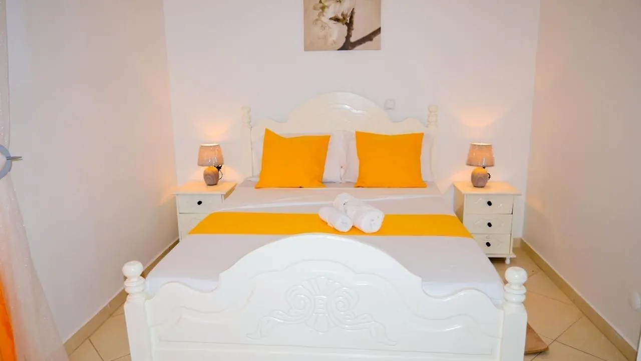 Casa Nela Grand Balcon Vitre Apartment Tarrafal  Tarrafal (Santiago)